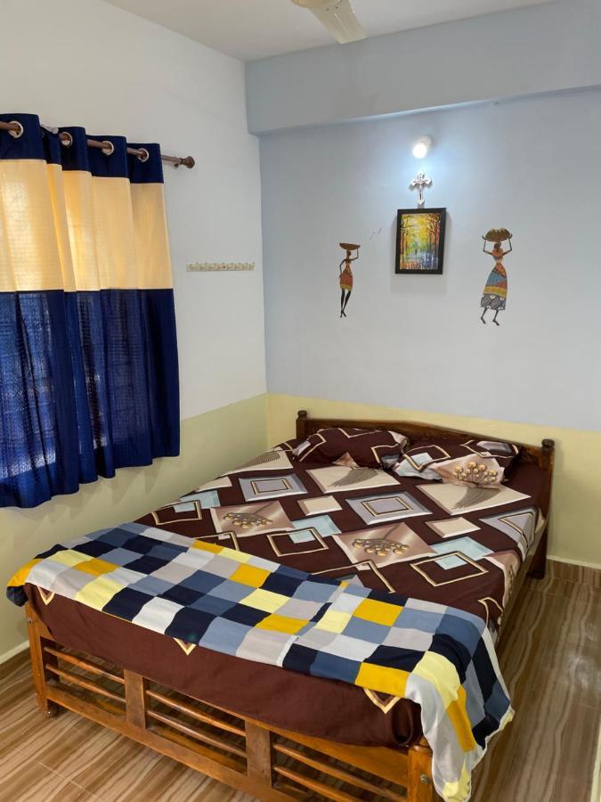 Blue Waves Guest House Calangute Kültér fotó