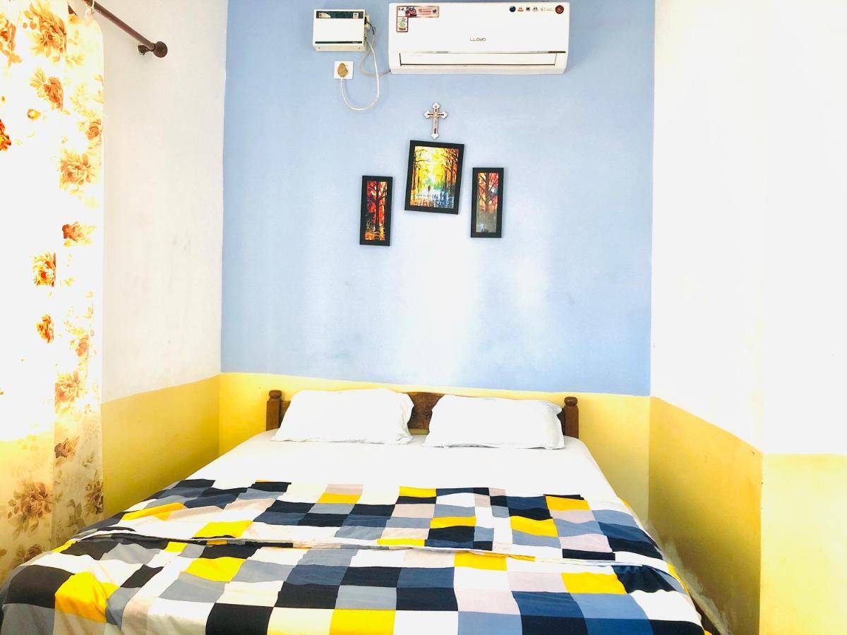 Blue Waves Guest House Calangute Kültér fotó