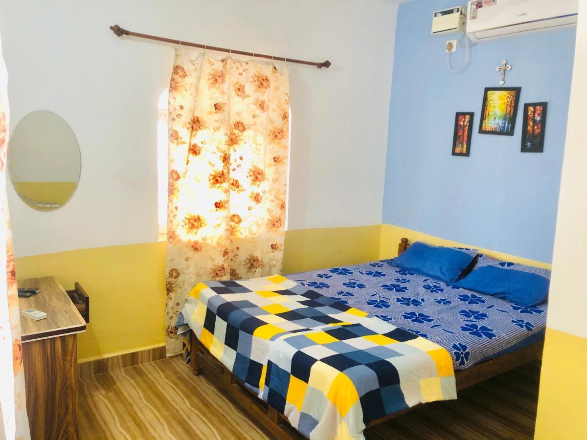 Blue Waves Guest House Calangute Kültér fotó